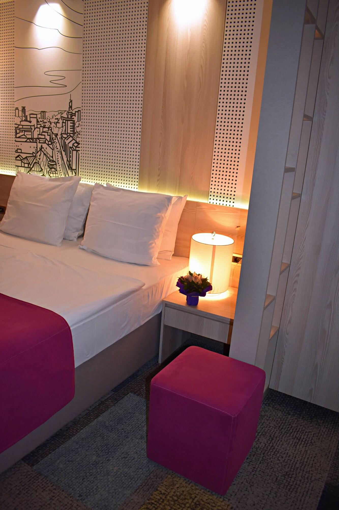 Hotel Cosmopolit SJJ Buitenkant foto